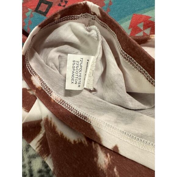 Fashion Express Cow Print Aztec Women Top Size M Boutique Top - Picture 7 of 7